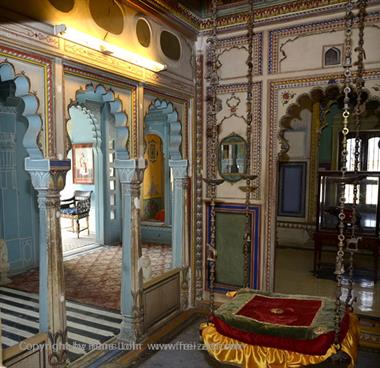 03 City-Palace,_Udaipur_DSC4340_b_H600